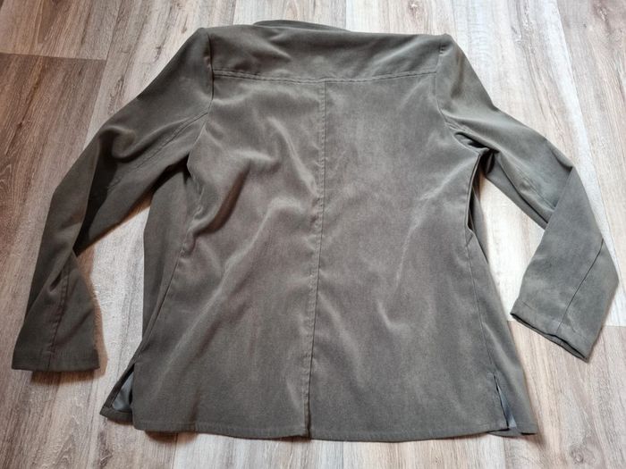 Veste - photo numéro 2
