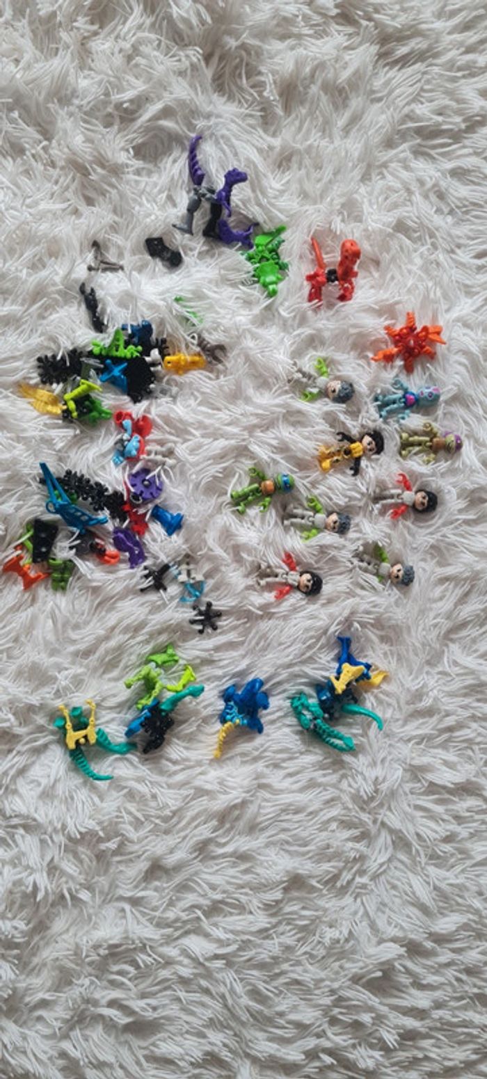 Jouet kinder personnage à assembler