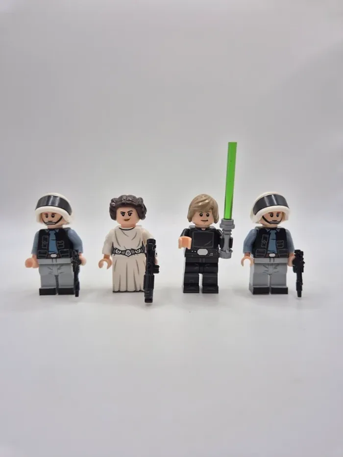 Figurines type lego Jedi Luke Skywalker Princesse Leia et 2 soldats Rebel star wars