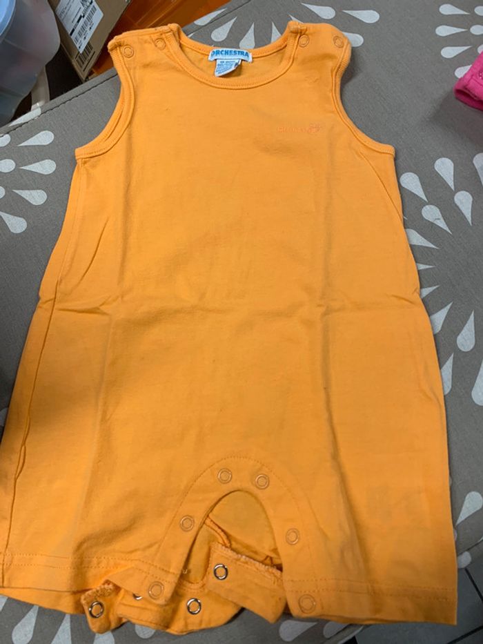 Lot 2 bodies et 2 combinaisons - photo numéro 4