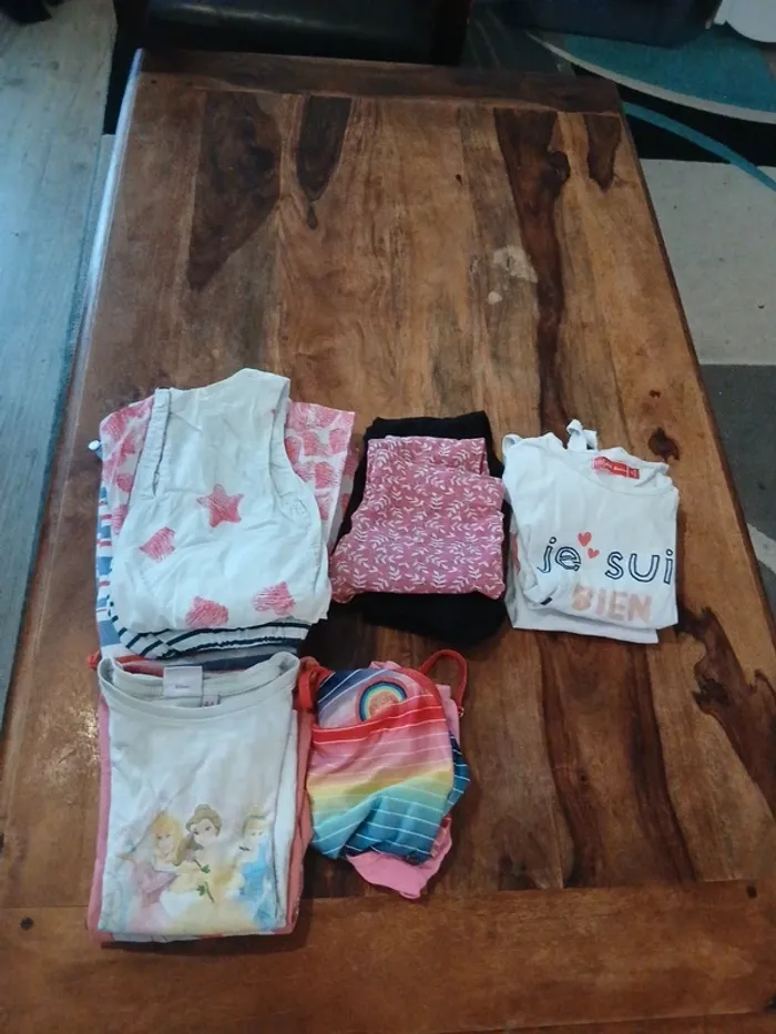 Lot vêtements fille 4 ans printemps été