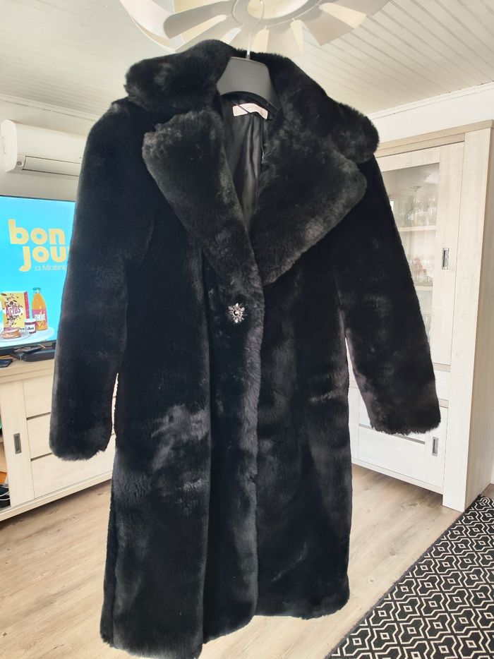 Manteau fausse fourrure - photo numéro 2