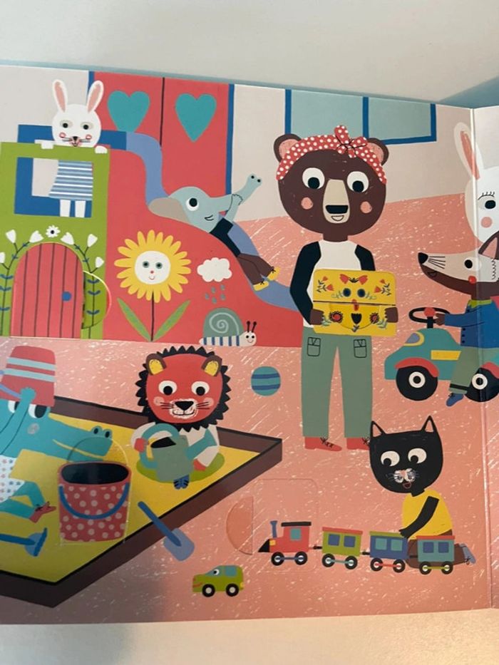Livre animé avec volets surprises mon premier jouer à la creche - photo numéro 10