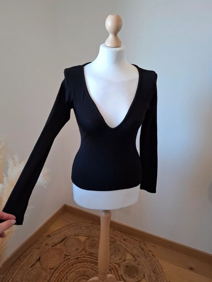 Top noir côtelé décolleté taille S 36 - photo numéro 5