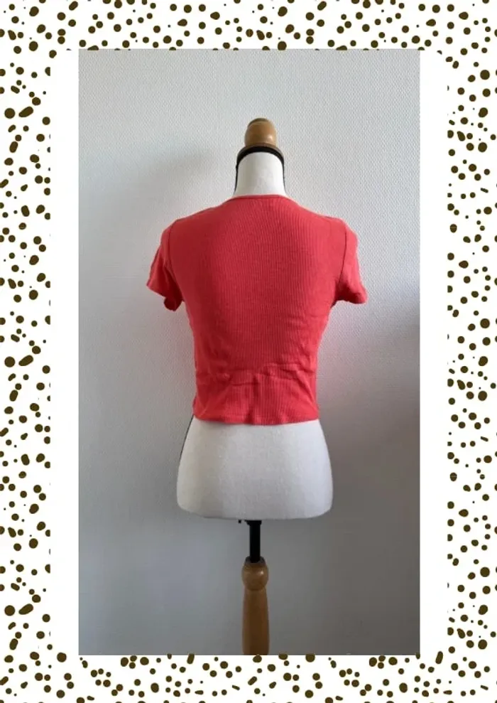 Crop top à manches courtes taille M - photo numéro 2