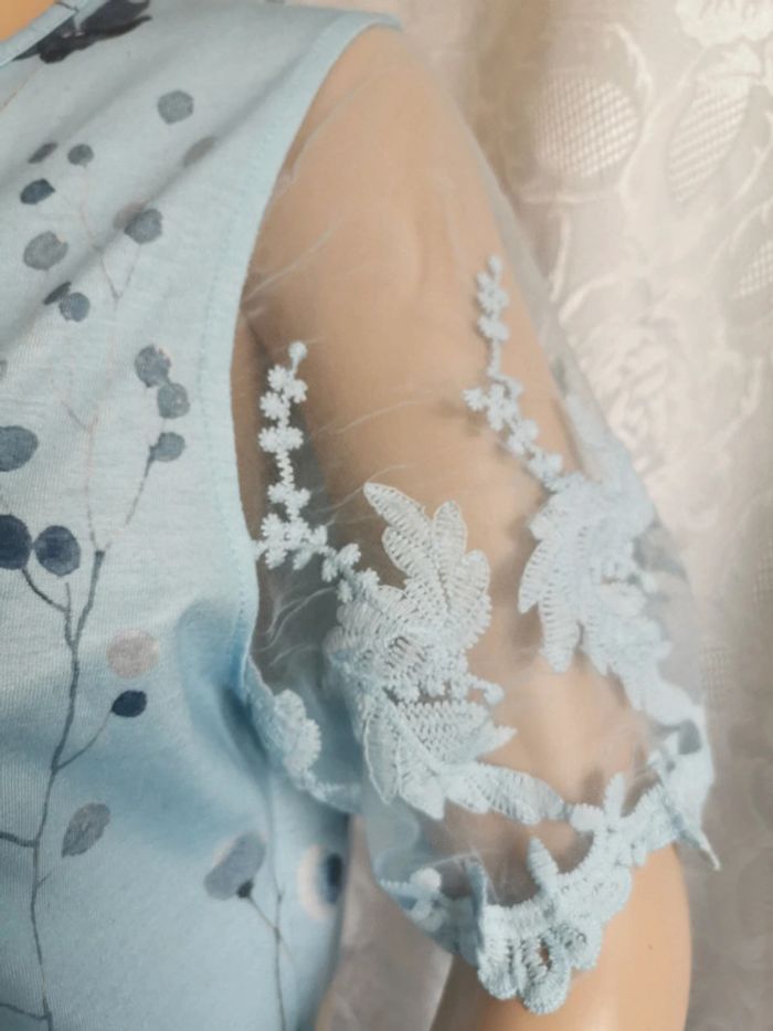 🌺Robe bleu-rose Dentelle. Taille 38. Chic me🌺 - photo numéro 3