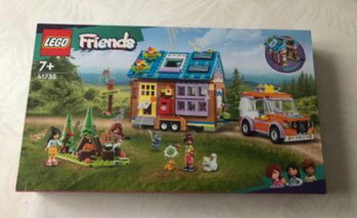LEGO Friends 41735 - La Mini Maison Mobile, Camping avec Voiture Jouet, et Mini-Poupées