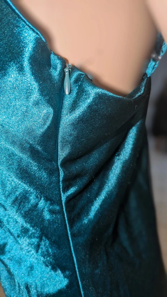 Robe de cérémonie, cocktail effet satin verte taille S - photo numéro 3
