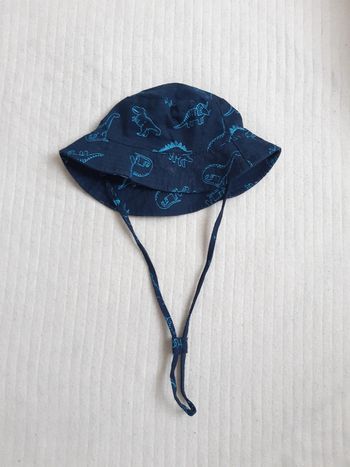 Chapeau dinosaute 44 cm