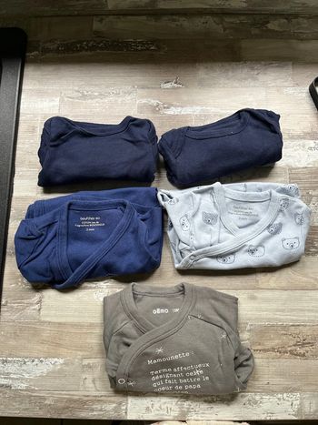 Lot 3 mois bodies