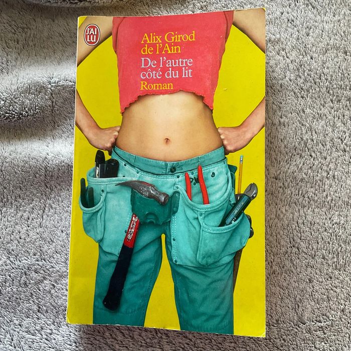 #de l’autre côté du lit Alice Giroud de l’Ain. G) - photo numéro 2