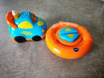 Ma tut tut bolide télécommandée