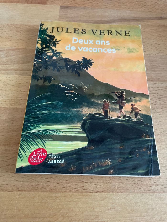 Deux ans de vacances de Jules verne