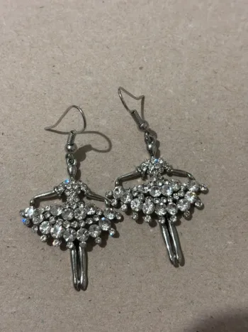 Boucle d’oreille ballerine