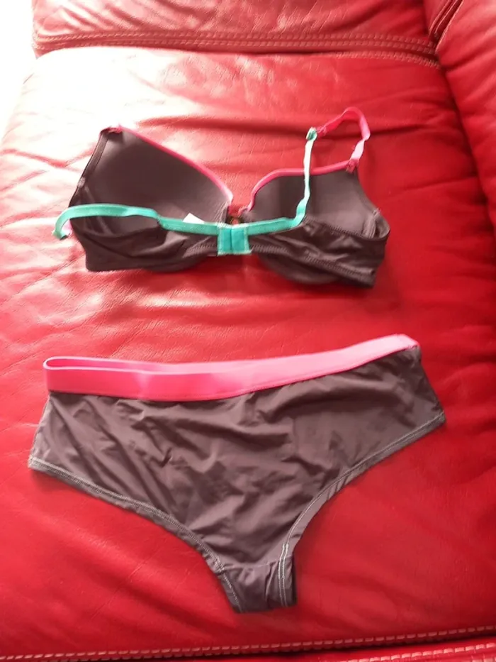 Maillot de bain 2 pièces gris - photo numéro 2