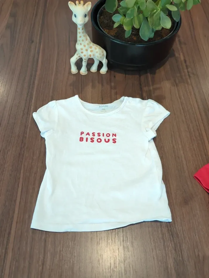 Lot 3 t shirt Kiabi 9m - photo numéro 3