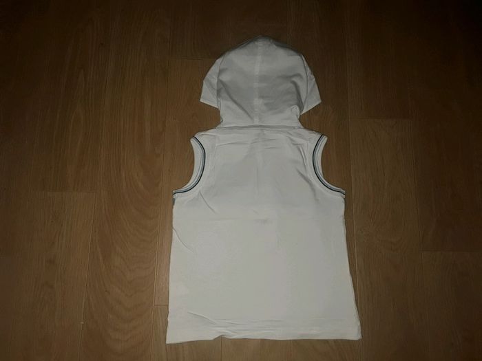 🔵 Débardeur à capuche en 5 ans 🔵 - photo numéro 5