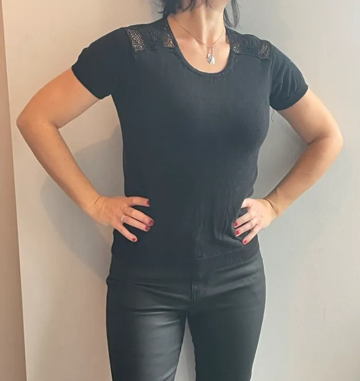 TEE shirt / pull manches courtes dentelle dos - photo numéro 2