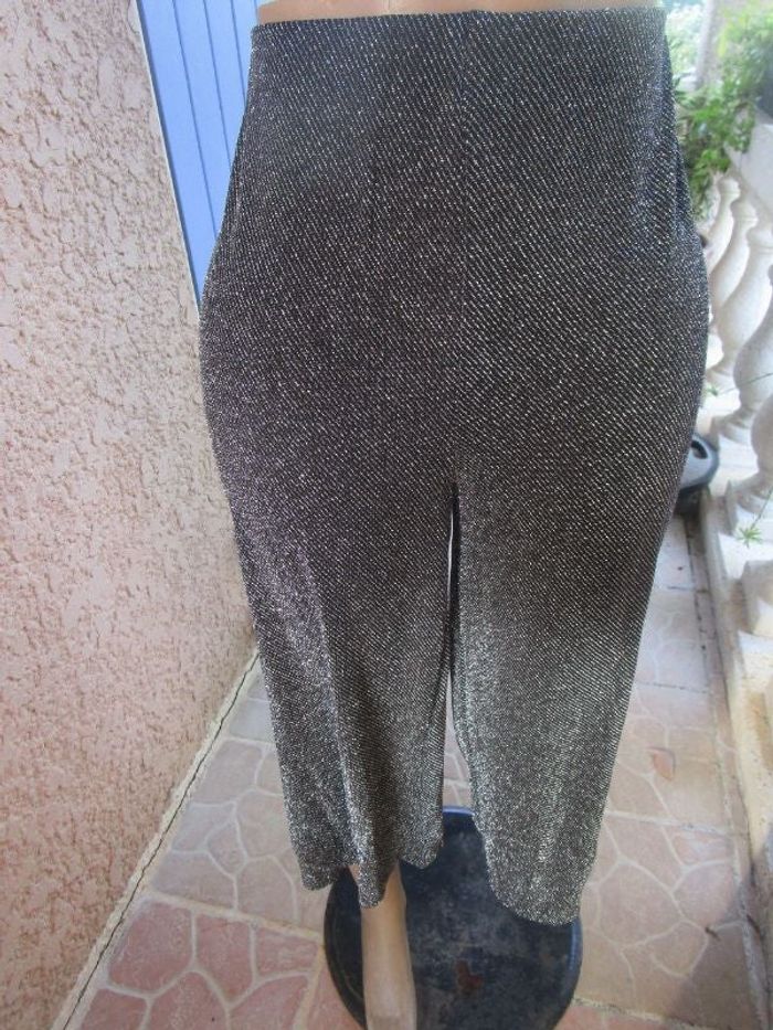Pantalon coupe évasée - Mi-mollet stradivarius t l