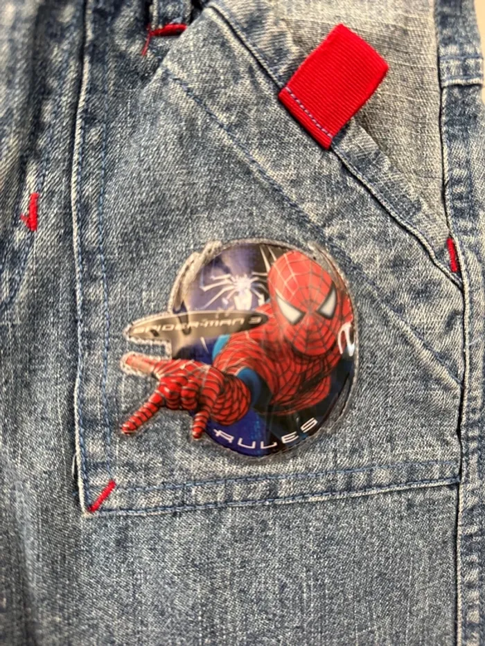 👖 jean - garçon - 4 ans - Spiderman- très bon état - photo numéro 3