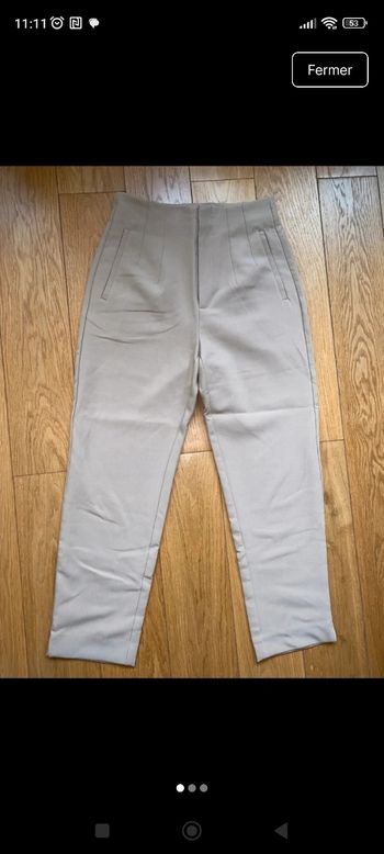 Pantalon femme Stradivarius taille 38.