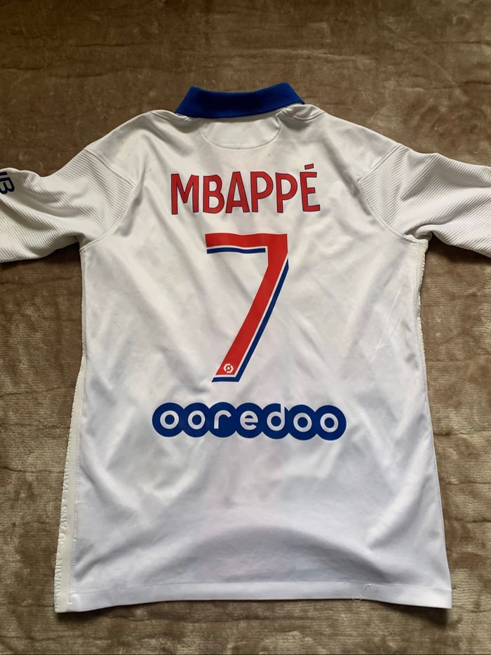 Maillot Mbappé PSG