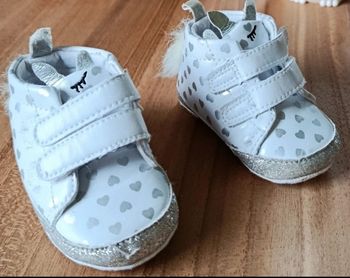 Chaussures 6/9 mois 