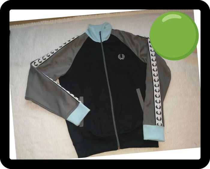 Très belle veste Fred Perry