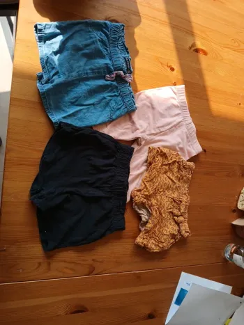 Lot de 3 short + 1 pantacourt 2 ans