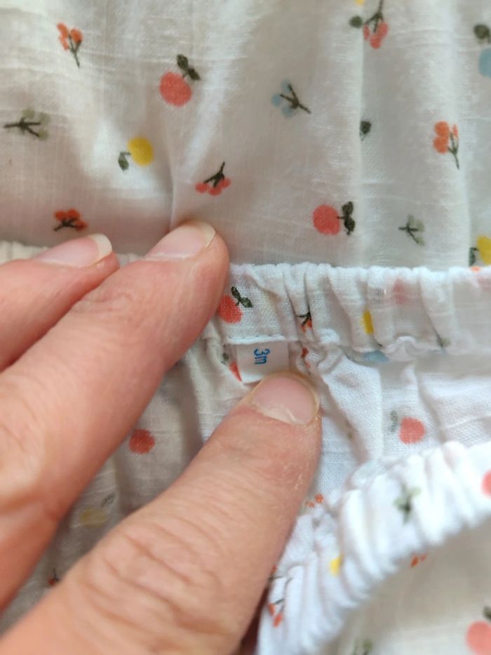 Joli robe d'été avec sa petite culotte de la marque Bout' chou - photo numéro 4