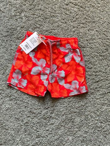 Short de plage taille 24 mois