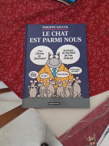 Le chat est parmi nous