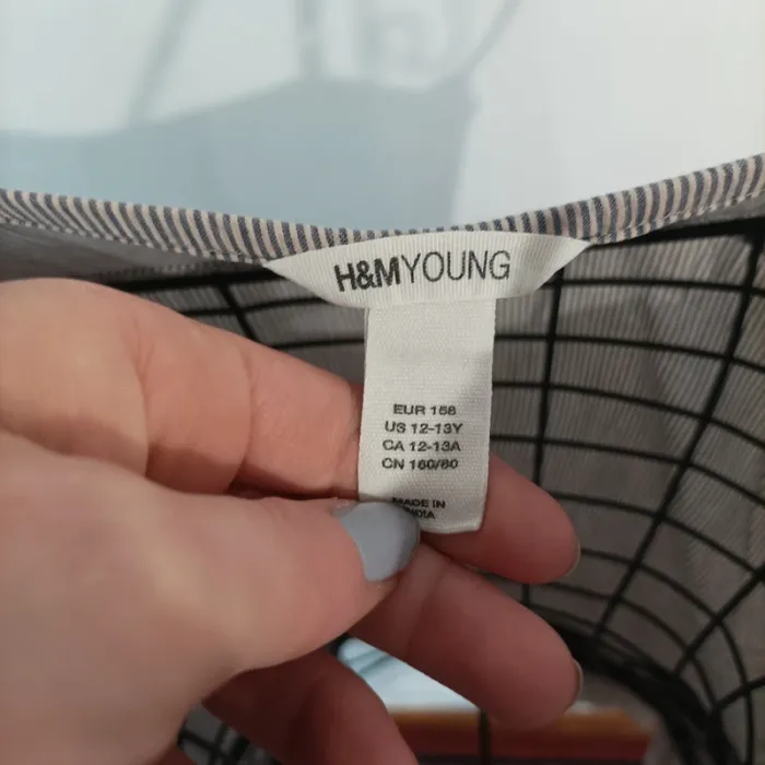 Robe H&M taille 12 ans🩵 - photo numéro 3
