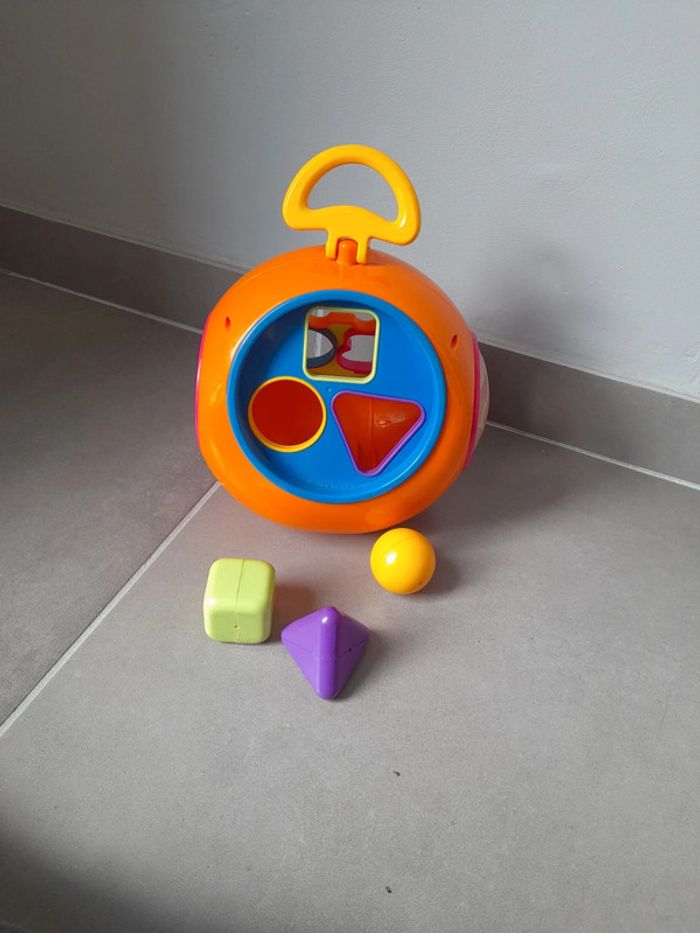 Jouet emboitement bébé