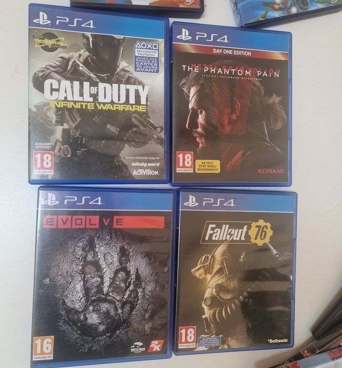 Lot de 4 jeux ps4