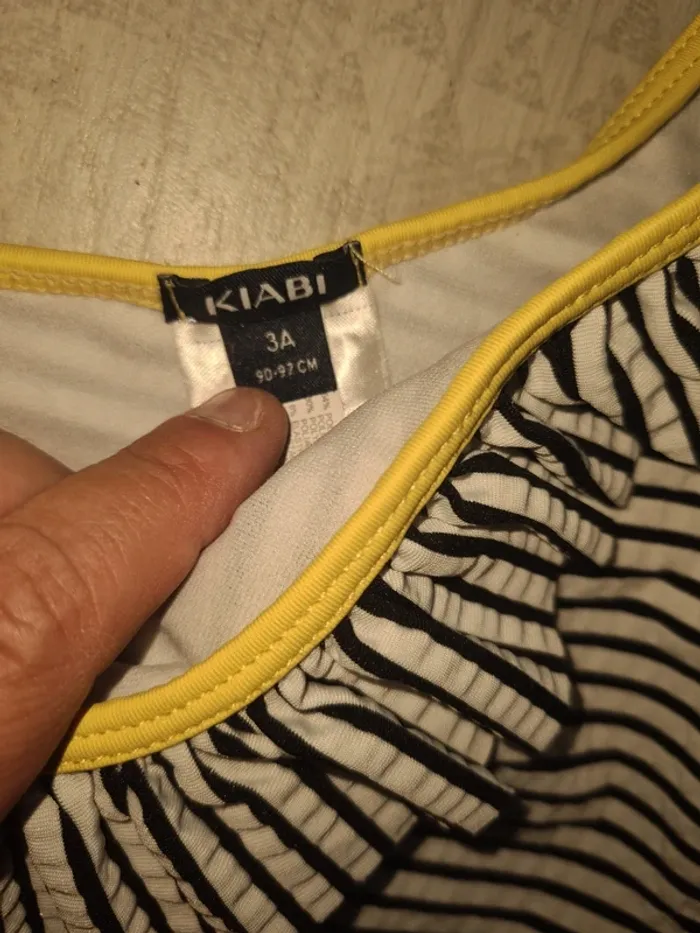Maillot de bain 3 ans kiabi neuf - photo numéro 3