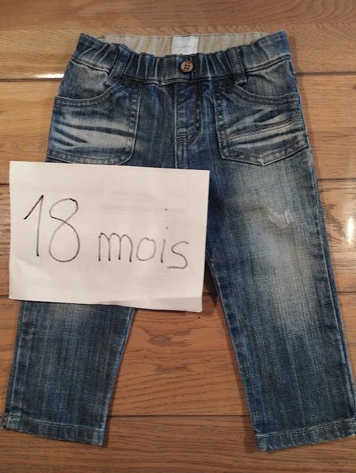 Lot n° 506 pantalon Jeans Fun & Fun 18 mois