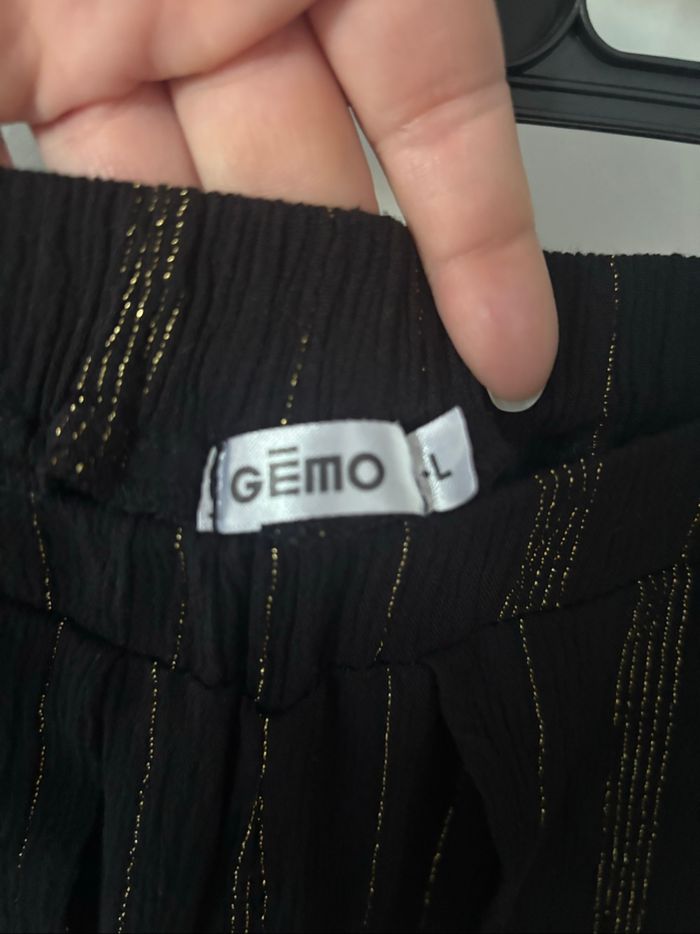 Pantalon fendu - photo numéro 4