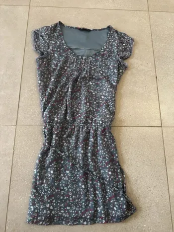 Robe multicolore Bonobo jeans, taille XS, très bon état 85cm de longueur