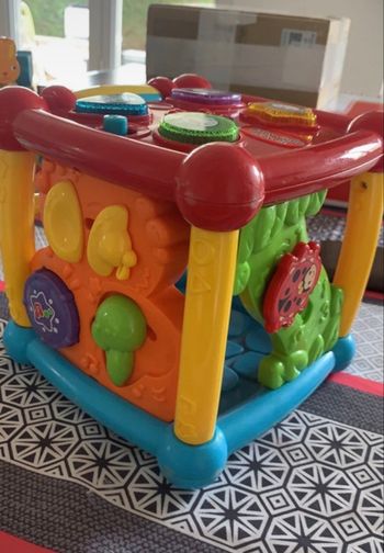 Cube d’activité VTech