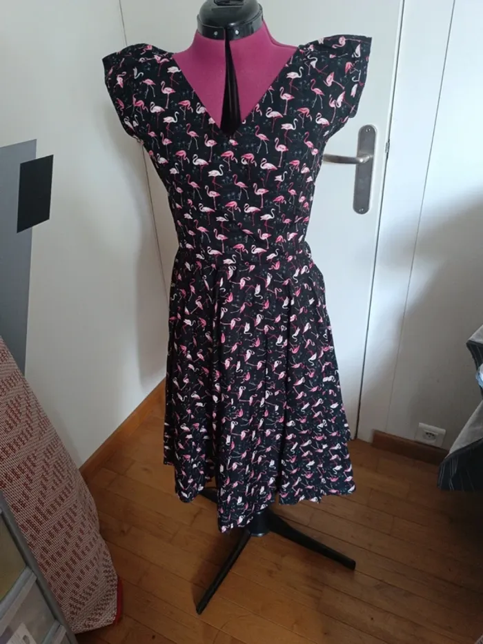 Magnifique robe style pin up