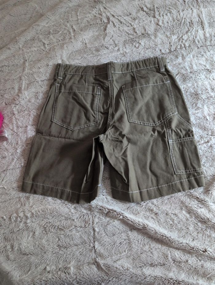 Short h&m. Neuf. Taille 36. Femme - photo numéro 5