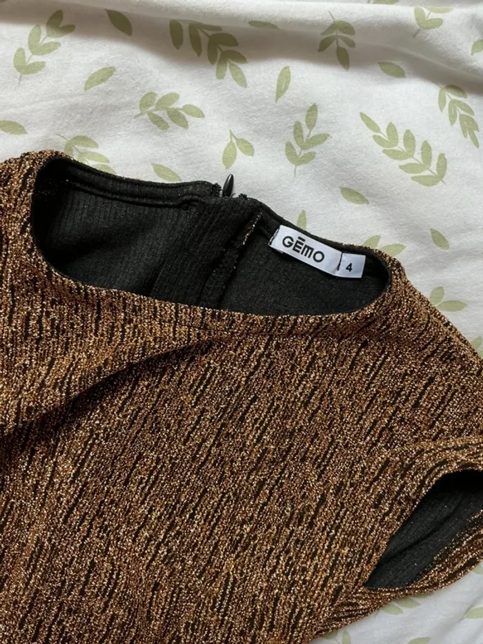 combinaison pantalon noir et paillettes or manches courtes gémo 4 ans - photo numéro 6
