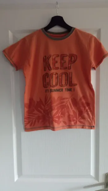 T-Shirt orange 10 ans