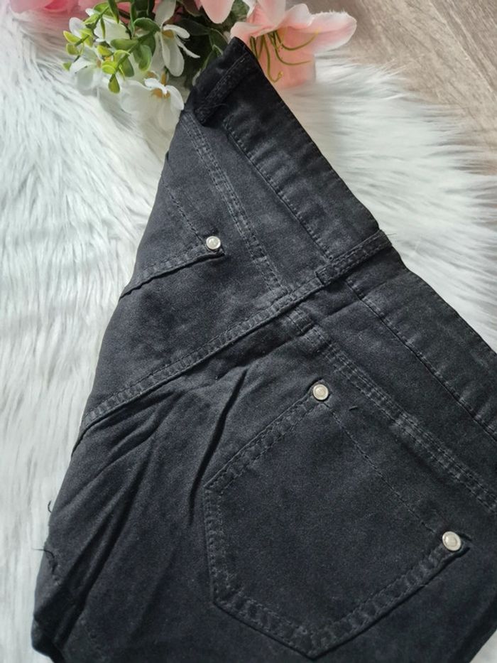 Jupe noir Taille 42 - photo numéro 4