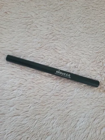 Eye-liner noir Doucce