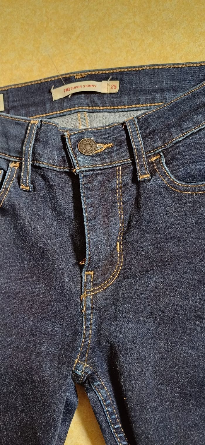 Jean levi's skinny fit w25 l 28 neuf - photo numéro 2
