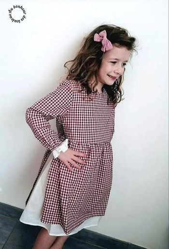 6 ans robe style vintage ( sans barette) porte 1 fois