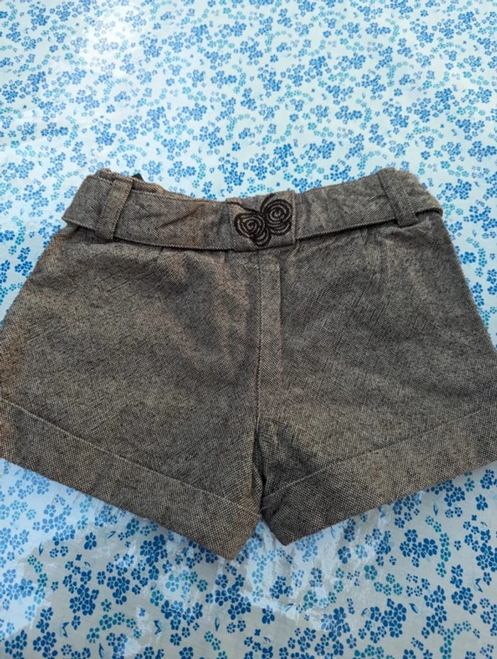 Short marron et beige 7 ans - photo numéro 4