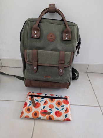 Sac a dos cabaia kaki M + pochette 